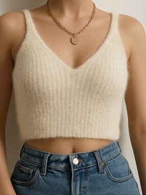 Super Soft Cream Fuzzy Faux Fur Crop Tank Top Altard State Size M